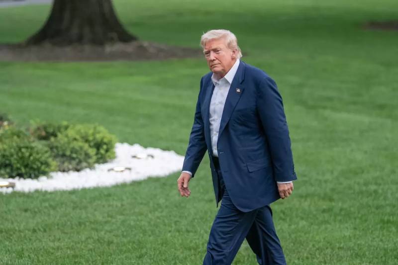 ABŞ Prezidenti Tramp Venesuela Ətrafındakı Hava Məkanını Bağlayır