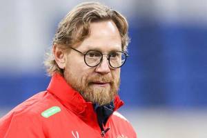 Rusiya millisinin baş məşqçisi Premyer Liqa təmsilçisindən ayrılıb Xəbər şəkili