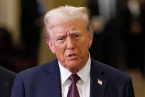 KİV: Tramp Maduro ilə şəxsən özü danışmaq istəyir