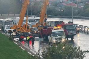 Nasaz yük avtomobili Zığ şosesində sıxlığa səbəb olub