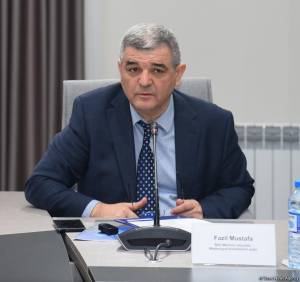 Partiyalara ayrılan vəsaitin bölgüsündə müəyyən dəyişikliyə ehtiyac var – Fazil Mustafa Xəbər şəkili