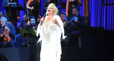 Müğənninin 1 milyard dolları kimə çatacaq?