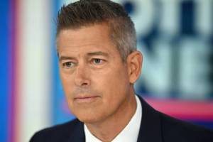 Pentaqon ABŞ Nəqliyyat Nazirliyinə öz aviasiya dispetçerlərini işə götürməyi təklif edib Xəbər şəkili