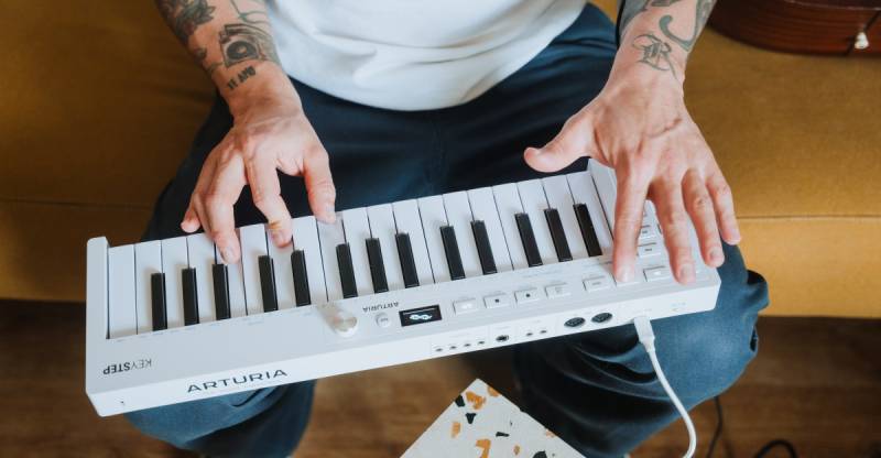 Arturia KeyStep mk2: 2016-cı İldən Bəri Gözlənilən Populyar Sintezator Kontrollerinin Böyük Yüksəlişi