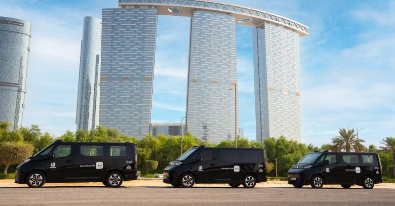 Uber BƏƏ-də: Abu Dabidə Tam Sürücüsüz Robotaksi Xidməti Başladı