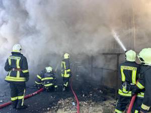 Nərimanovda binada yanğın baş verib