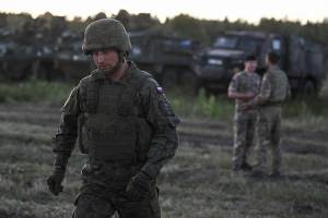 Polşa Ukraynadakı vəziyyətdən asılı olmayaraq silahlanmağa davam edəcək