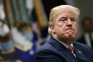 ABŞ paytaxtında Trampın impiçmenti tələbi ilə mitinq keçirilib Xəbər şəkili