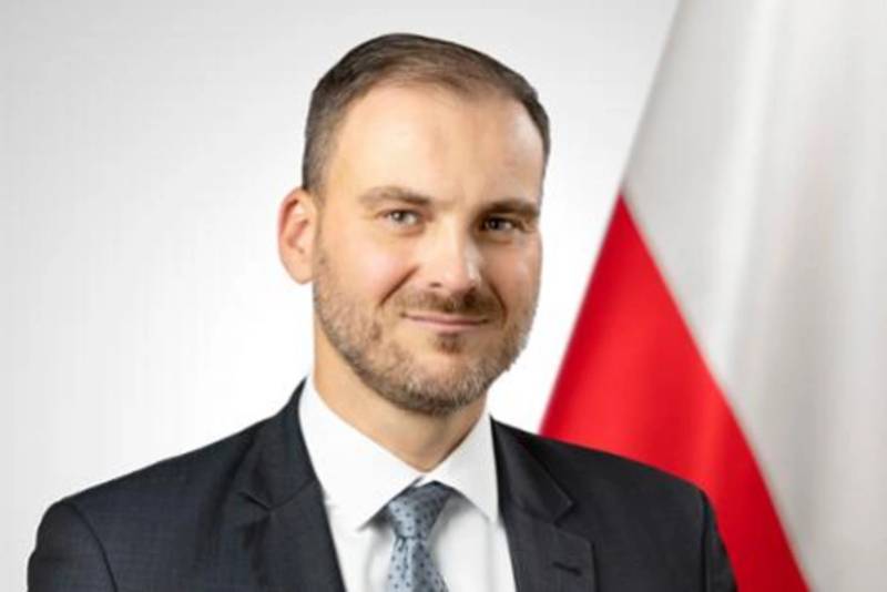 Polşa XİN: Rusiyanın Qdanskdakı konsulluğu dekabrın 23-dək bağlanmalıdır