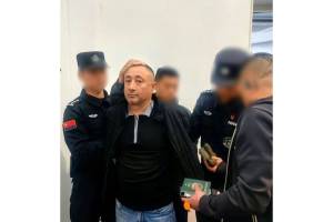 Bakıda arvadına xəsarət yetirərək qaçan şəxs Çində saxlanılıb Xəbər şəkili