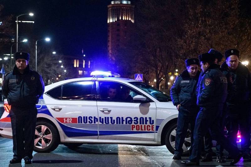 Ermənistanda katolikos II Qareginin qardaşı və onun oğlu saxlanılıb