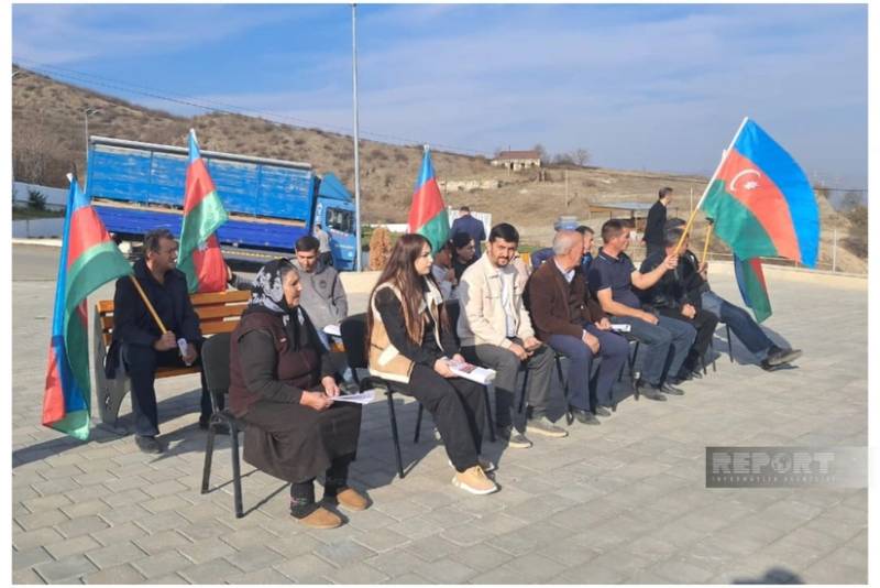 Növbəti köç karvanı Xanyurdu kəndinə çatıb, açarlar təqdim olunub - YENİLƏNİB