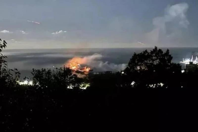 KİV: Ukrayna Rusiyanın neft terminalına zərbə endirib