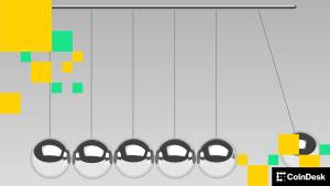 Kripto Bazarlarında Son Vəziyyət: Bitcoin 103 Min Dollar Səviyyəsində Qalır, Altkoinlər Geridə Qalır
