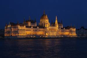 Macarıstan ABŞ-dan HIMARS raket sistemi və digər silahlar almağı planlaşdırır Xəbər şəkili