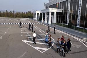 Bakıda pəncərədən yıxılan 3 yaşlı uşaq xəstəxanaya yerləşdirilib Xəbər şəkili