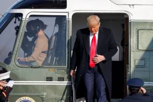 Tramp Ukrayna ilə danışıqlarda irəliləyiş olduğunu açıqlayıb