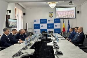 Kamran Əliyev Rumıniyanın Baş prokurorunu Azərbaycana səfərə dəvət edib