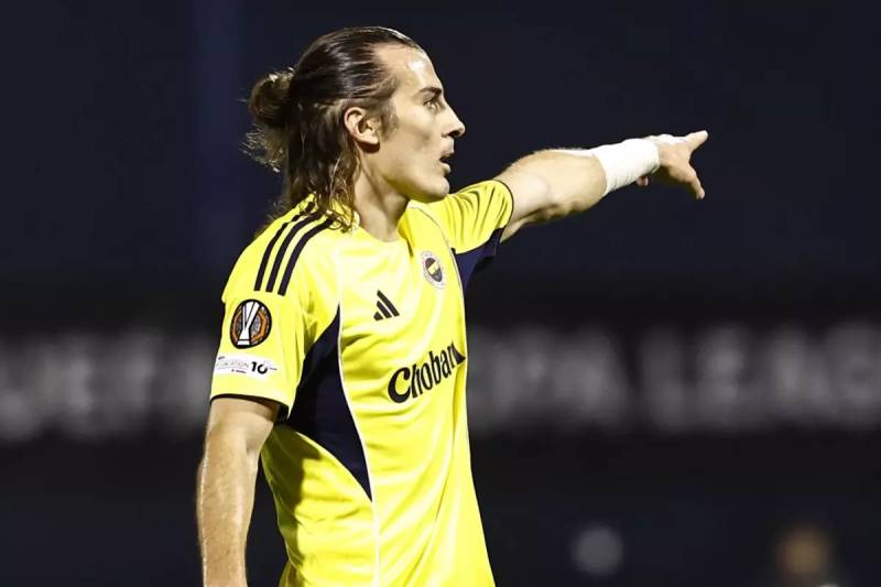 Dünya Nəhəngi Çağlar Söyüncünü Hədəfə Aldı: "Milan" Türkiyəli Müdafiəçini Transfer Etmək İstəyir