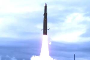 Tayvan ballistik raketləri məhv etməyə qadir sistemi sınaqdan keçirib Xəbər şəkili