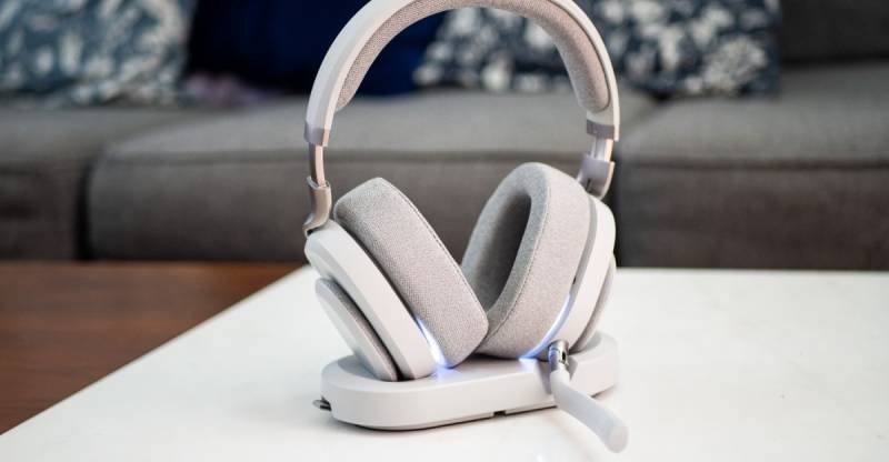 Fractal Scape Oyun Qulaqlığına Qara Cümə Endirimi: Keyfiyyətli Model 30 Dollar Ucuzlaşıb