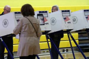 Nyu-Yorkda keçirilən seçkilərdə 1969-cu ildən bəri ilk dəfə rekord sayda insan səs verib