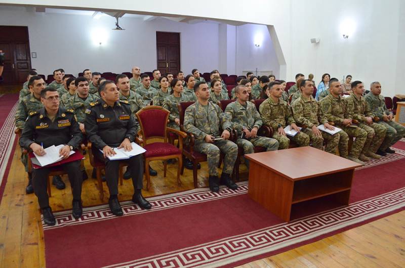 Azərbaycan Ordusunda psixoloqlar üçün təlim keçirilir (FOTO)