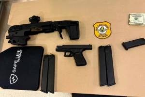 ABŞ-də kütləvi atışma planlaşdıran immiqrant tələbə saxlanılıb Xəbər şəkili