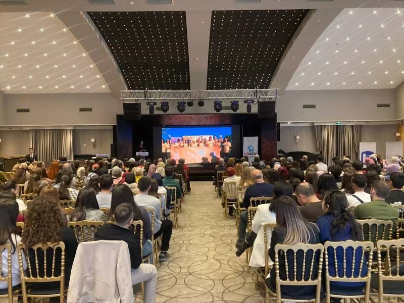 Eskişehir&apos;de Dünya Gönüllüler Günü&apos;nde LÖSEV gönüllüleri buluştu Xəbər şəkili