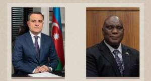 Ceyhun Bayramov qambiyalı həmkarını təbrik etdi