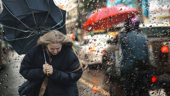 Meteorologiya XƏBƏRDARLIĞI: 43 Əyalətdə Güclü Yağış, Buzlaşma və Şaxta Təhlükəsi Bu Gecədən Başlayır