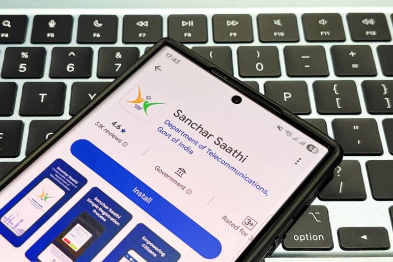 Hindistan Hər Bir Smartfonu Nəzarətə Götürür: Yeni Milli Qeydiyyat və Məxfilik Narahatlıqları