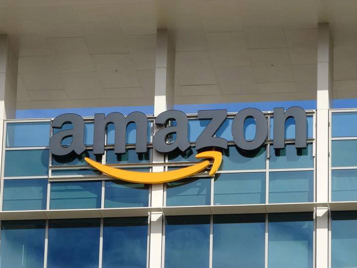 Amazon Süni İntellekt (Sİ) Mübarizəsinə Qoşulur: Kripto və Risqli Aktivlərdə Gərginlik Yüksəlir