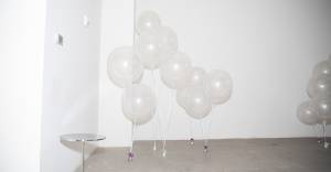 Pantone 2026-cı ilin Rəngini Açıqladı: "Cloud Dancer" Niyə İqtisadi Geriləmənin Əlaməti Sayılır?