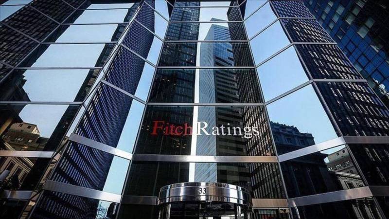 "Fitch" Azərbaycan banklarında xarici valyutada verilən kreditlərin payının azalmağa davam edəcəyini proqnozlaşdırır