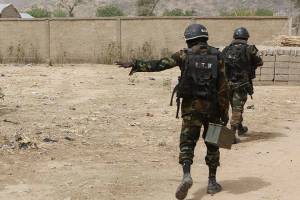 Benində hərbçilər prezident iqamətgahına hücum ediblər, ordu nəzarətin bərpasına çalışır – YENİLƏNİB Xəbər şəkili