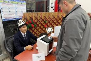 Qırğızıstanda keçirilən parlament seçkilərində seçici fəallığı 36,9% təşkil edib Xəbər şəkili