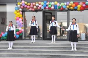 Horovlu kənd tam orta məktəbi fəaliyyətə başlayıb Xəbər şəkili