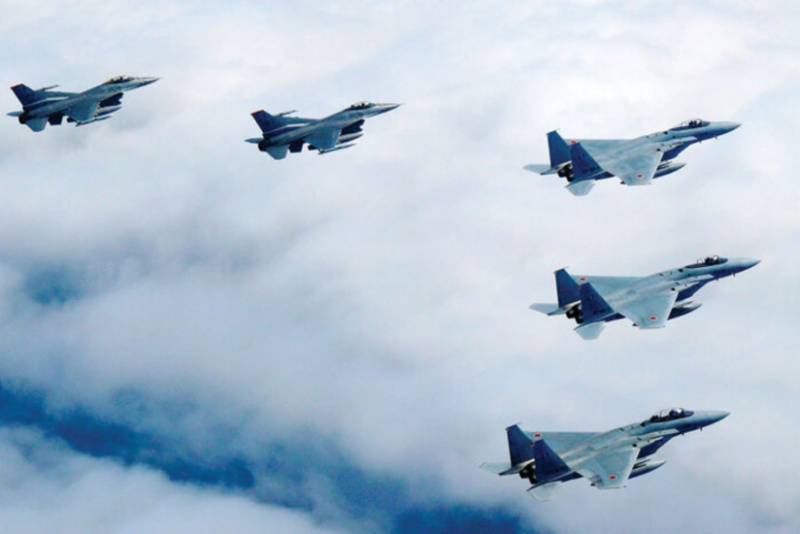 Yaponiya qırıcılara radar yönləndirdiyi üçün Çinə etiraz edib