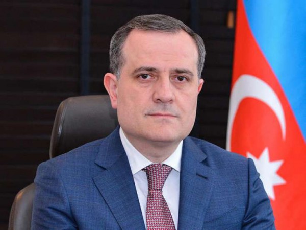 Ceyhun Bayramov T&uuml;rkiyəyə gedib